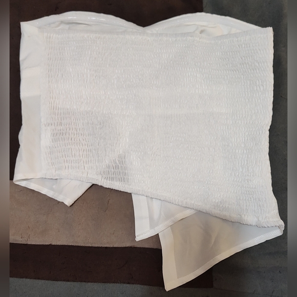 Shein NYOT white asymmetrical crop top - Picture 2 of 6